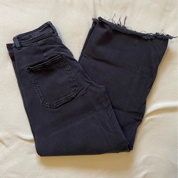 PULL & BEAR wide leg raw hem jeans - Picture 2 of 4